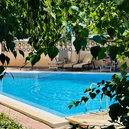 아파트 Astoria Ii 23 One Bedroom 엘레니테