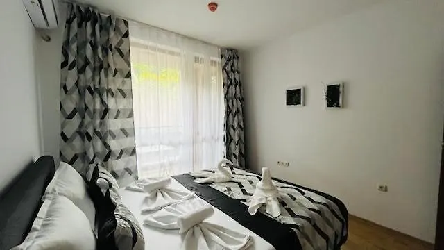 Astoria Ii 23 One Bedroom Apartment