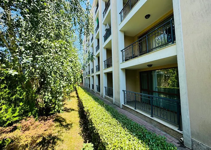 Astoria Ii 23 One Bedroom * Elenite