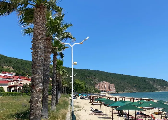 Astoria Ii 23 One Bedroom * Elenite